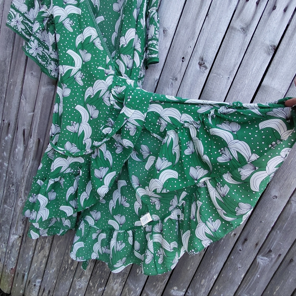 Max Studio green black white floral flutter sleeve boho romantic dress Womens L - Picture 12 of 17